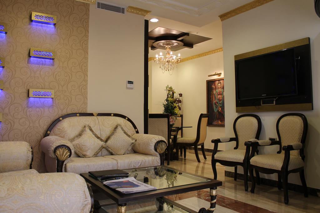 Hotel Jivitesh Дели Экстерьер фото